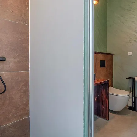 Holiday home Pet Friendly In With House Sea View Brovinje