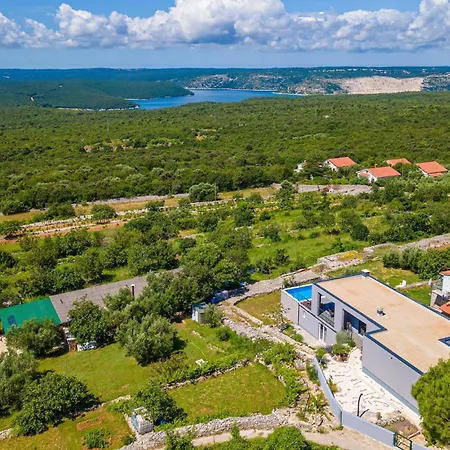 Pet Friendly In With House Sea View Holiday home Brovinje